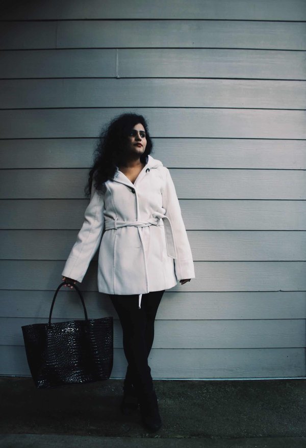 Comment marier des pièces en cachemire avec des bijoux pour une touche luxe décontractée?